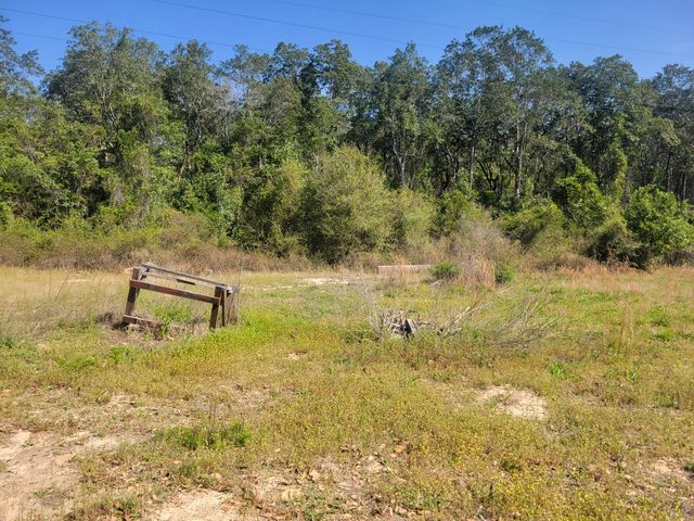 76 German Club Road, Defuniak Springs, FL 32433