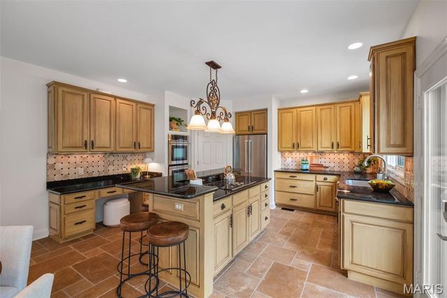 17643 Wildridge Drive, Wildwood, MO 63005