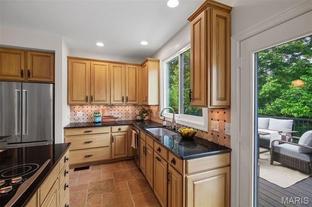 17643 Wildridge Drive, Wildwood, MO 63005