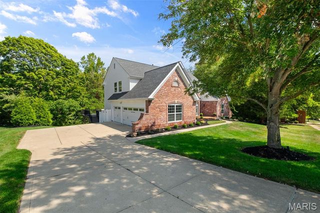 17643 Wildridge Drive, Wildwood, MO 63005