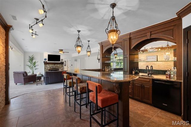 17643 Wildridge Drive, Wildwood, MO 63005