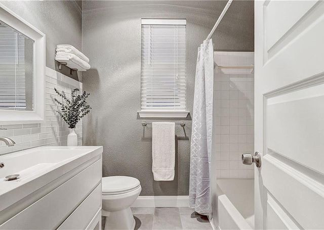 8914 Bridgewood TRL, Austin, TX 78729