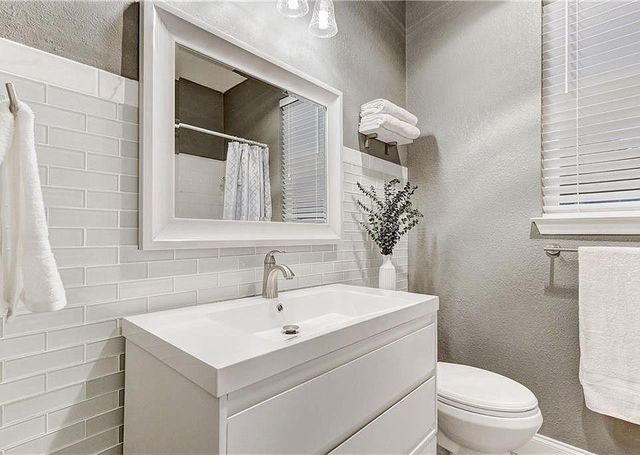 8914 Bridgewood TRL, Austin, TX 78729