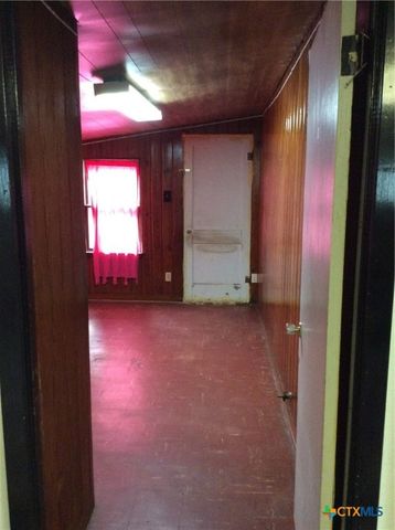 914 Macarthur Street, Cuero, TX 77954