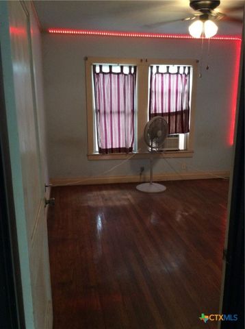 914 Macarthur Street, Cuero, TX 77954