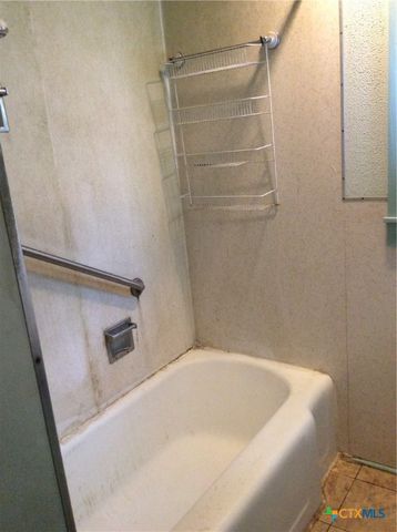 914 Macarthur Street, Cuero, TX 77954