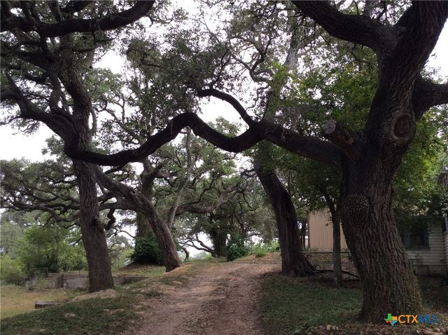 914 Macarthur Street, Cuero, TX 77954