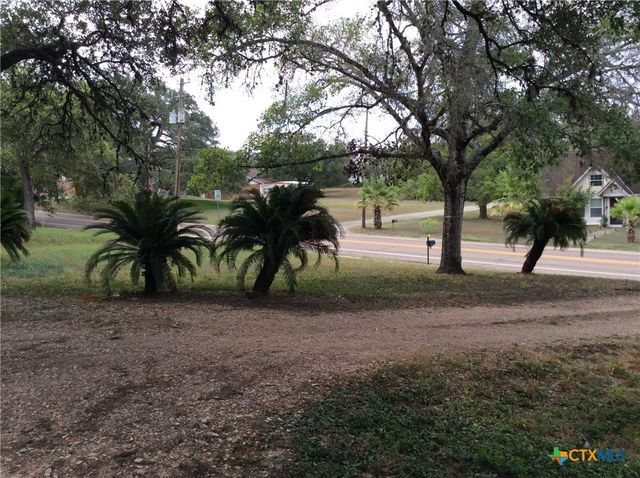 914 Macarthur Street, Cuero, TX 77954