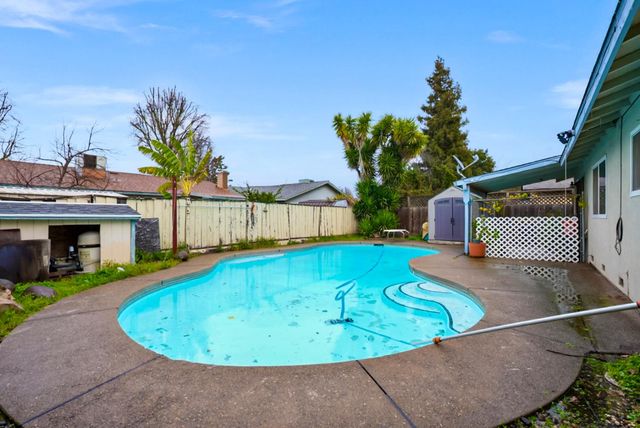 3129 Nightingale Dr, Modesto, CA 95356