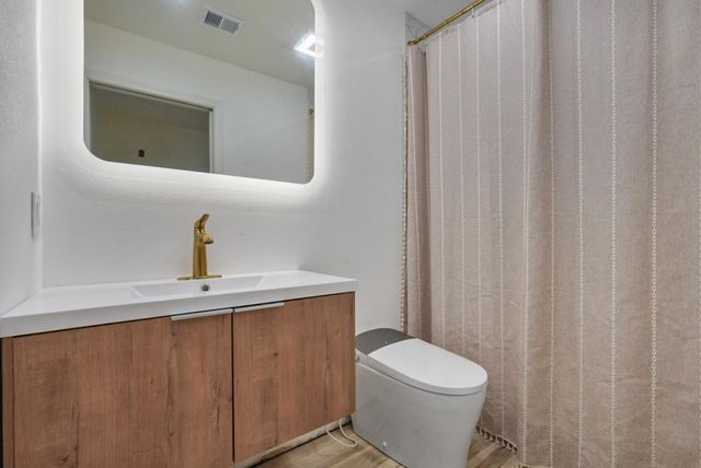 3129 Nightingale Dr, Modesto, CA 95356