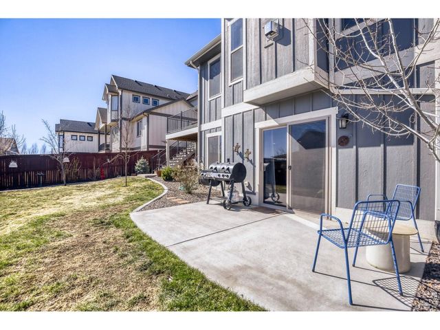 2009 Orchard Bloom Dr, Windsor, CO 80550