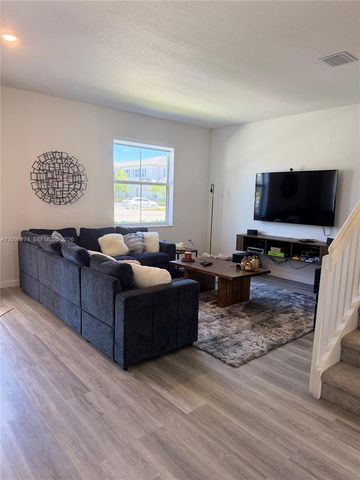 1756 SE 26th Rd ., Homestead, FL 33035