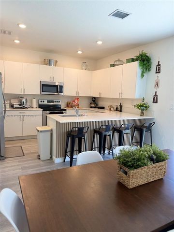 1756 SE 26th Rd ., Homestead, FL 33035