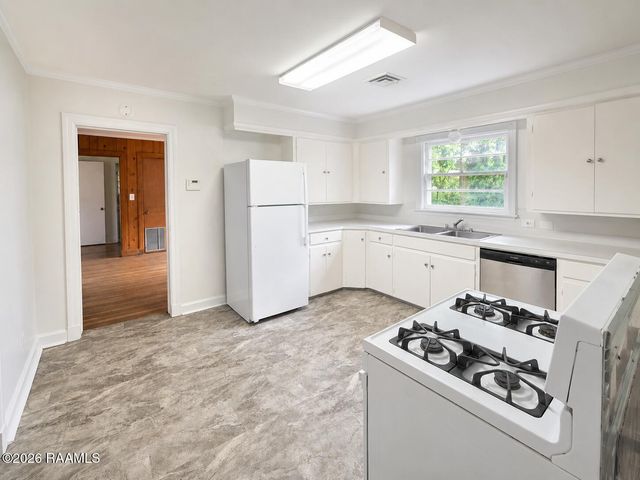 116 Oakcrest Drive, Lafayette, LA 70503