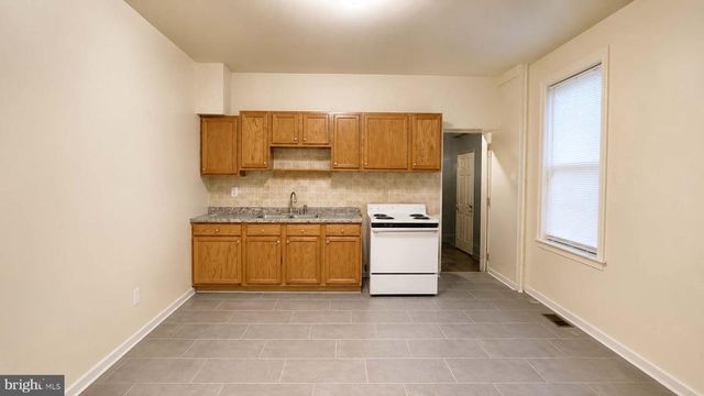 2646 HOFFMAN ST, Baltimore, MD 21213