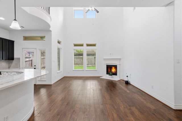 135 Deerfield Meadow Drive, Conroe, TX 77384