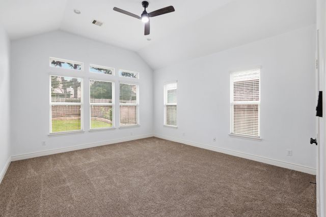 135 Deerfield Meadow Drive, Conroe, TX 77384