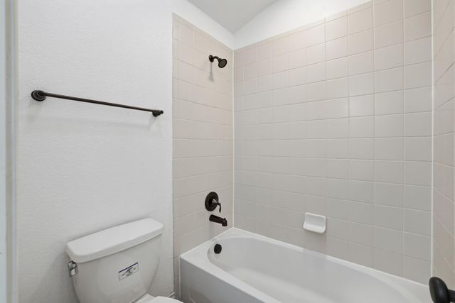 135 Deerfield Meadow Drive, Conroe, TX 77384