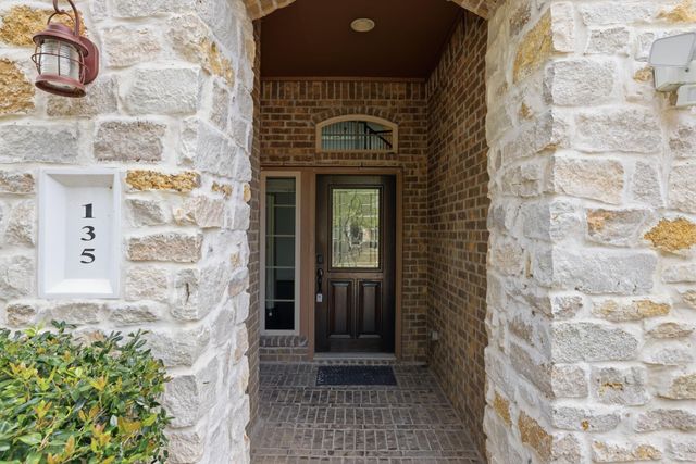 135 Deerfield Meadow Drive, Conroe, TX 77384