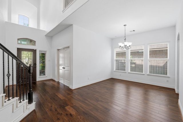 135 Deerfield Meadow Drive, Conroe, TX 77384