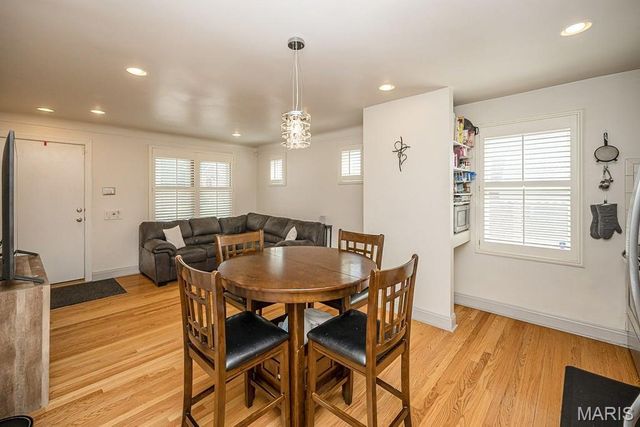 6742 Dolan Place, St Louis, MO 63139