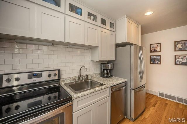 6742 Dolan Place, St Louis, MO 63139