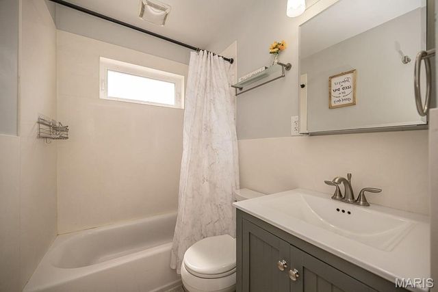 6742 Dolan Place, St Louis, MO 63139