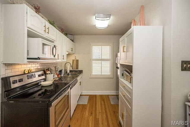 6742 Dolan Place, St Louis, MO 63139