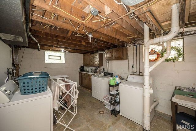 6742 Dolan Place, St Louis, MO 63139