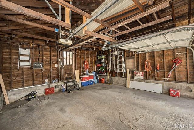 6742 Dolan Place, St Louis, MO 63139