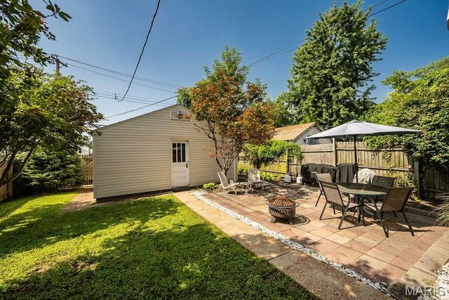 6742 Dolan Place, St Louis, MO 63139