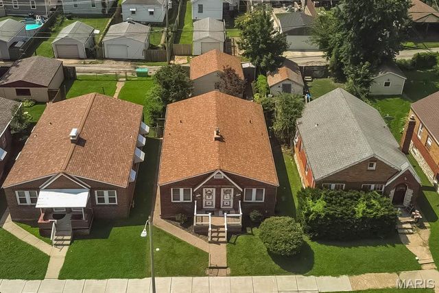 6742 Dolan Place, St Louis, MO 63139