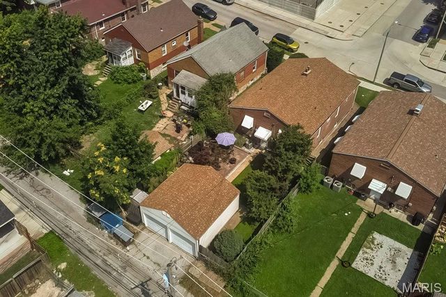 6742 Dolan Place, St Louis, MO 63139