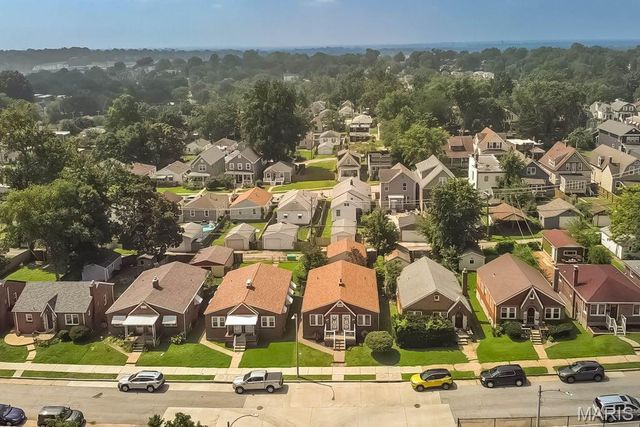 6742 Dolan Place, St Louis, MO 63139