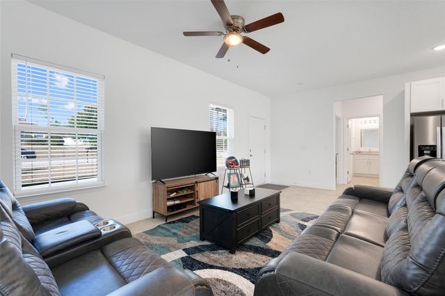 15475 SW 23RD AVENUE ROAD, Ocala, FL 34473