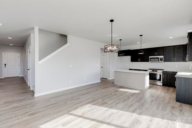 8282 E Bright Angel Dr, Nampa, ID 83687