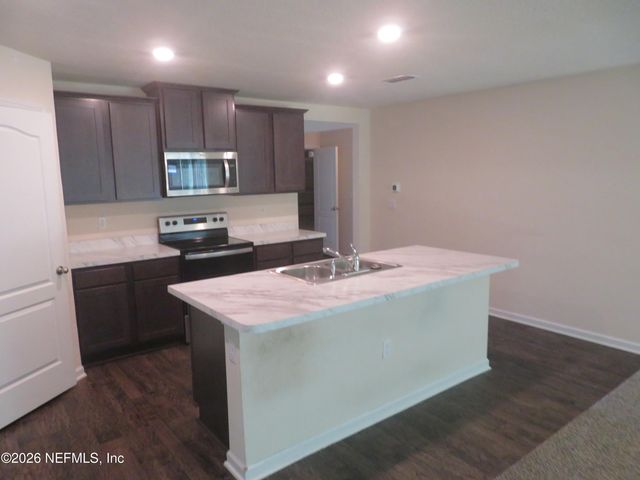 2568 OAK STREAM Drive, Green Cove Springs, FL 32043