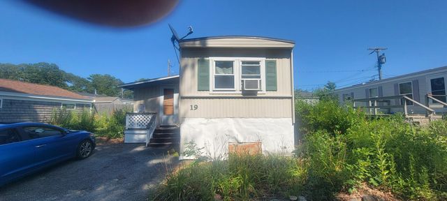 300 Nathan Ellis Highway 19, Mashpee, MA 02649