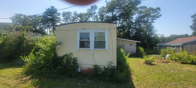 300 Nathan Ellis Highway 19, Mashpee, MA 02649