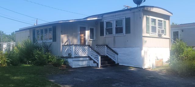 300 Nathan Ellis Highway 19, Mashpee, MA 02649