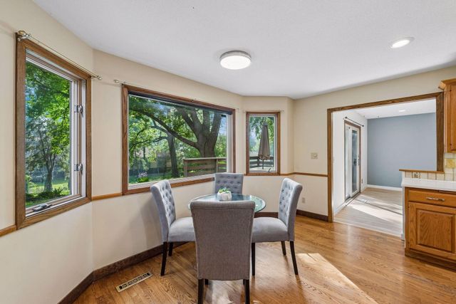 481 Desnoyer Avenue, Saint Paul, MN 55104