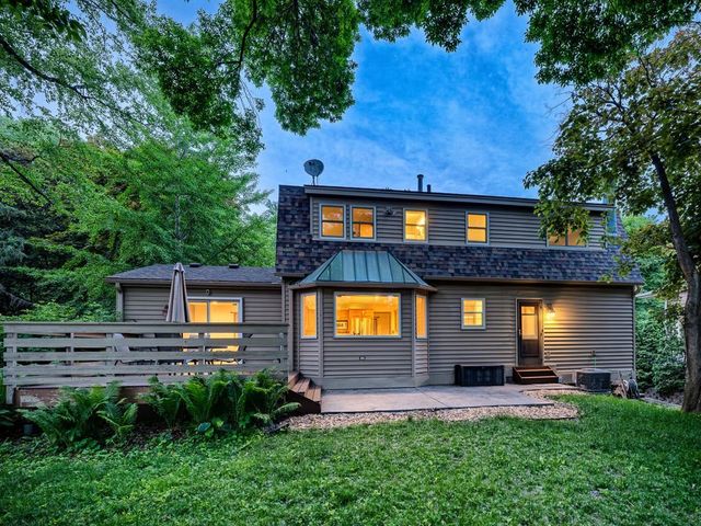 481 Desnoyer Avenue, Saint Paul, MN 55104