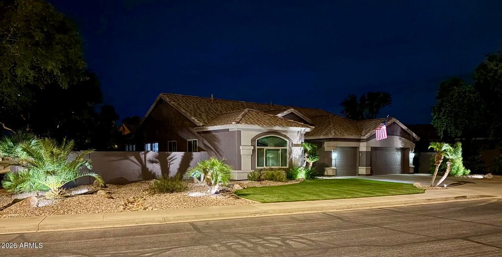 2647 S JOPLIN --, Mesa, AZ 85209 — photo 2