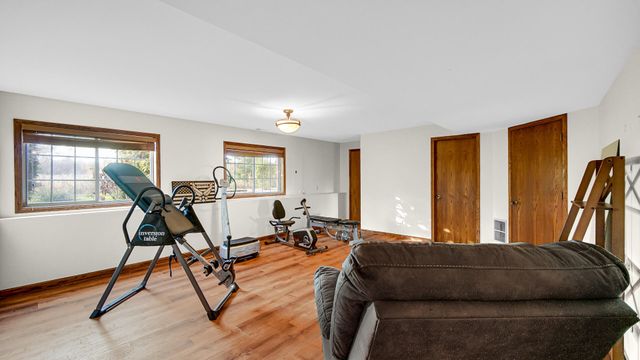 9832 Kreitzburg Street, Dyer, IN 46311