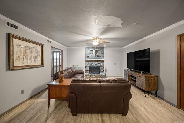 9002 Leatrice Drive, Little Rock, AR 72227