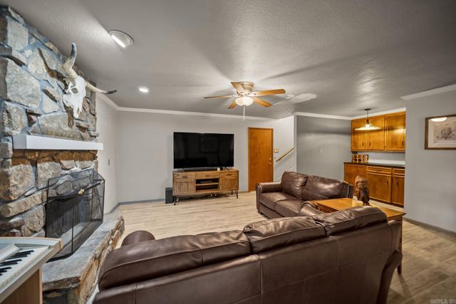 9002 Leatrice Drive, Little Rock, AR 72227