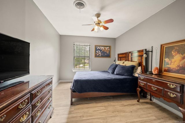 9002 Leatrice Drive, Little Rock, AR 72227