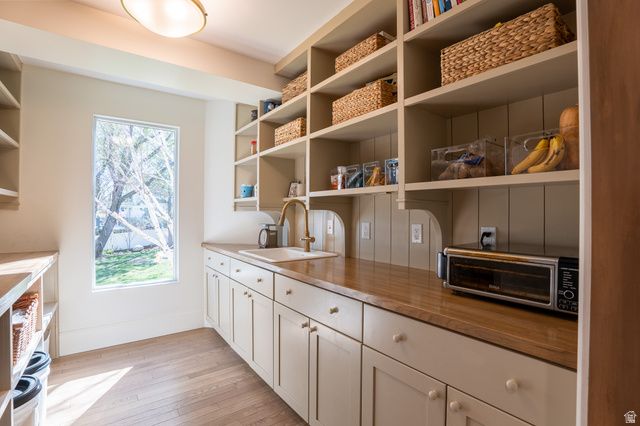 1079 W RIDGESIDE CT, South Jordan, UT 84095