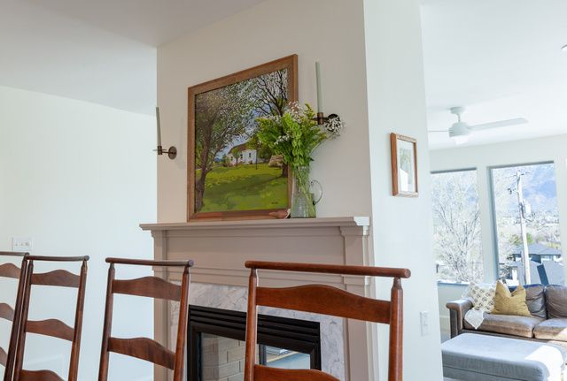 1079 W RIDGESIDE CT, South Jordan, UT 84095