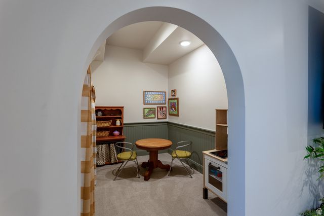 1079 W RIDGESIDE CT, South Jordan, UT 84095